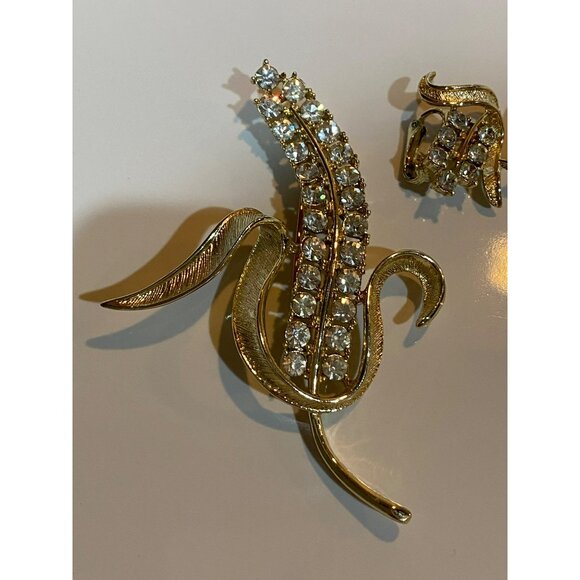 Vintage 1960\'s Sarah Coventry Gold Plated Wheat Brooch and Matching Clip Earring